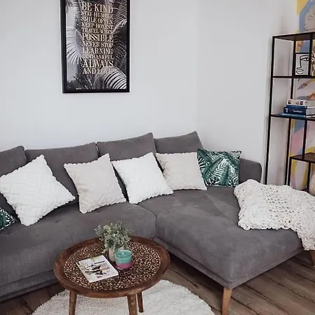 Cozy Dreams: Deluxe 2-Zimmer-Apartment -Kueche Nuremberg Exterior photo
